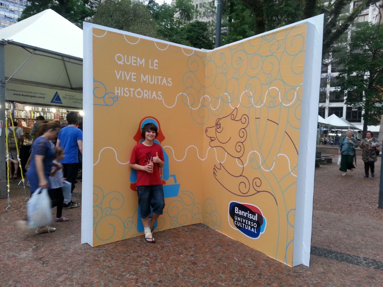 materiais para decorar feira literária