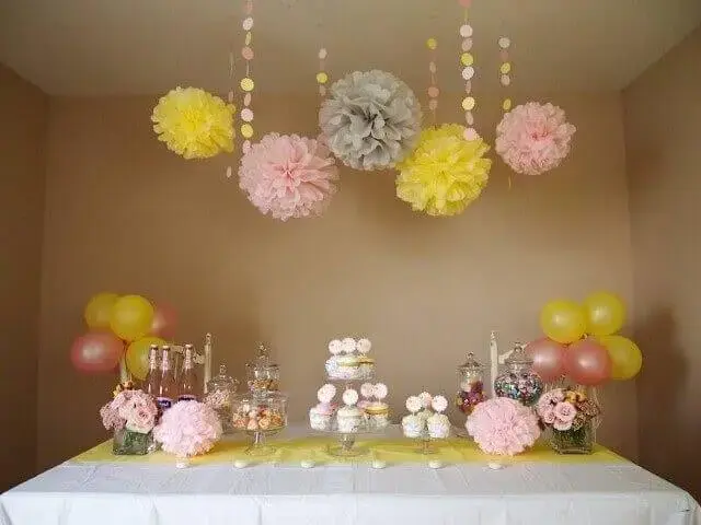 decoração de festa com balões 52 anos