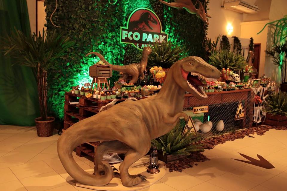 festa jurassic world simples