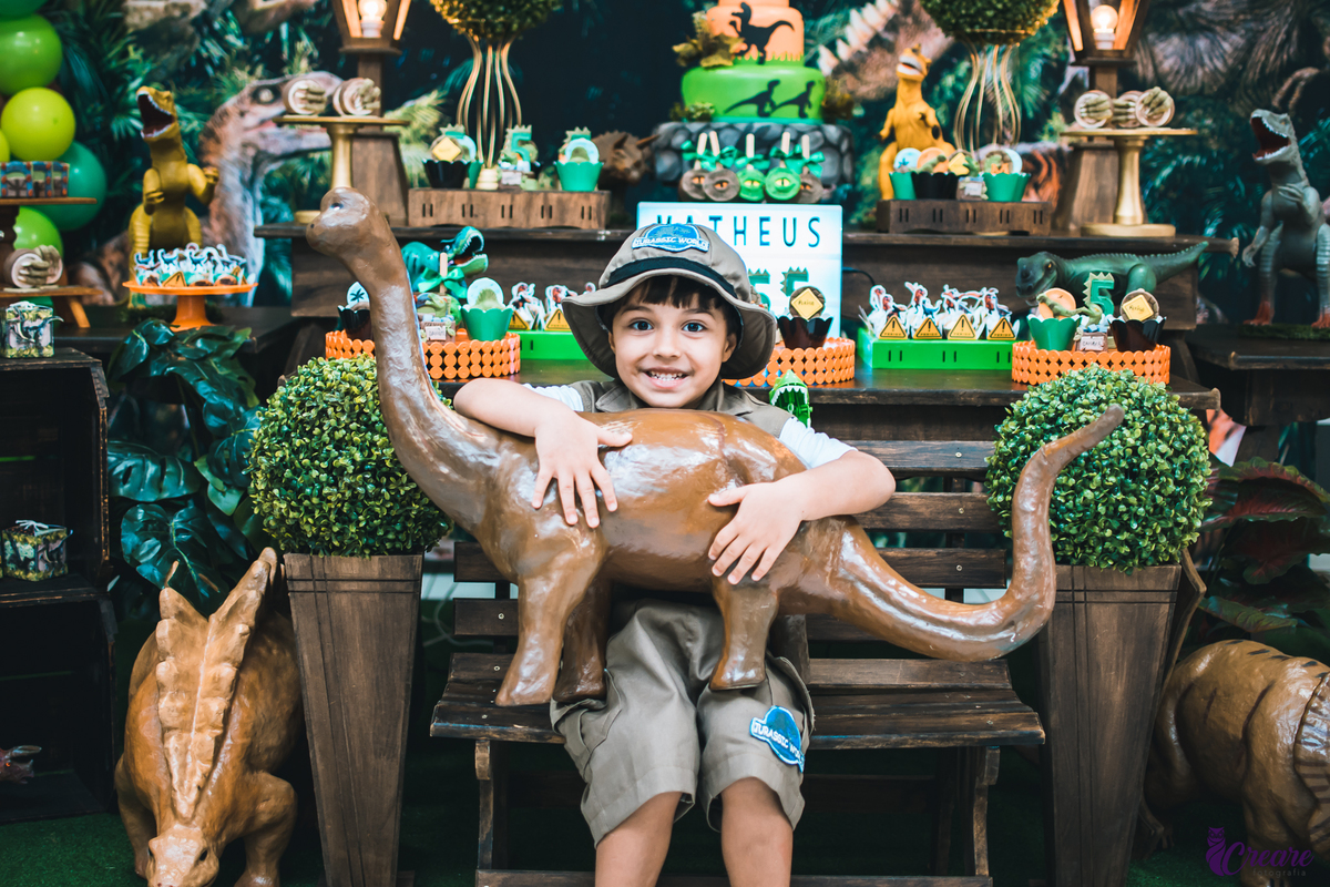 festa jurassic world simples
