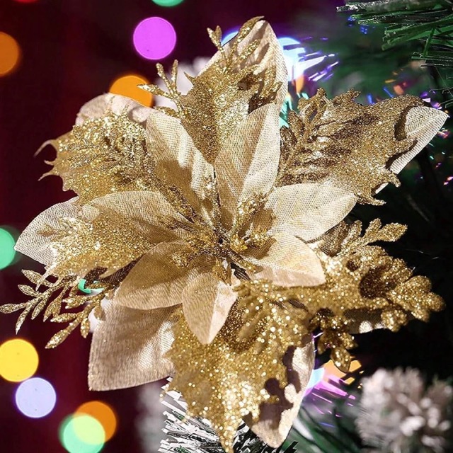 decoração prata e dourado sala de estar