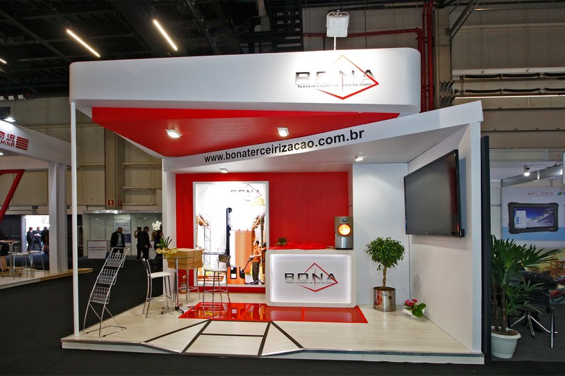 stand básico vs personalizado