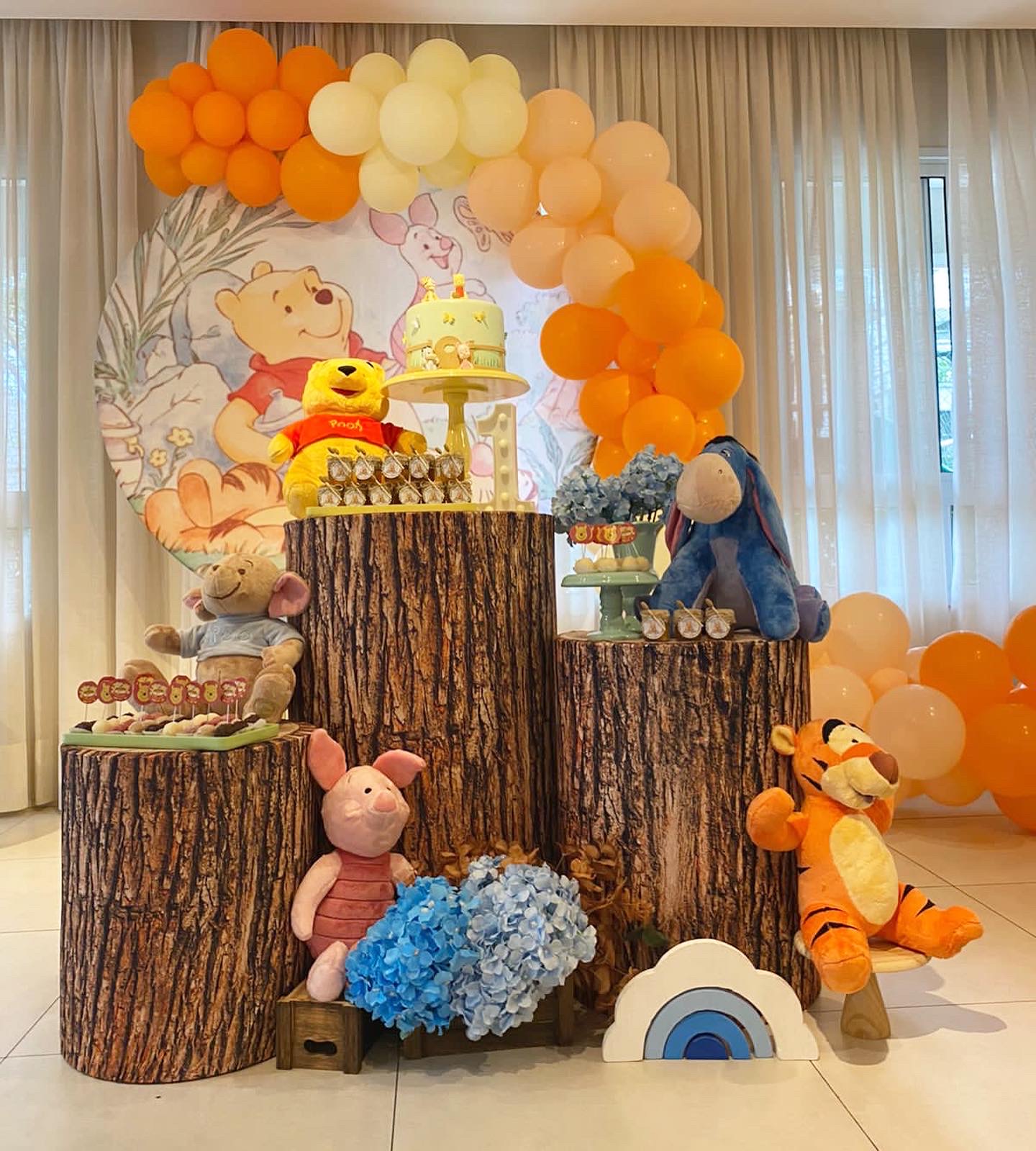 balões tema ursinho pooh mesversário