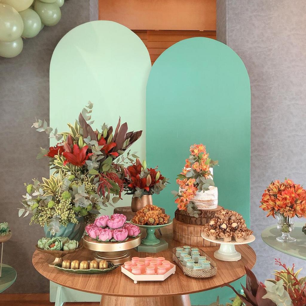 decoração sala verde esmeralda