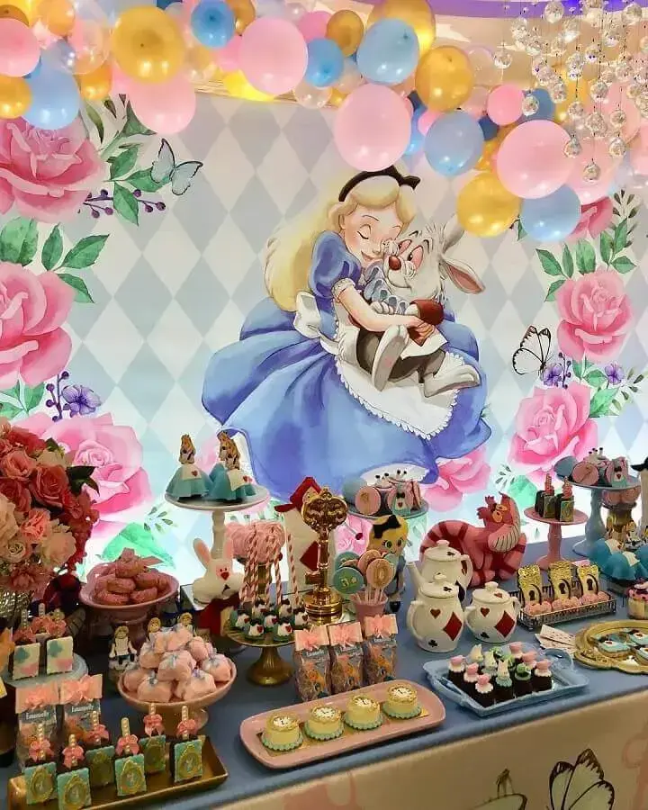 decoração alice no pais das maravilhas barata