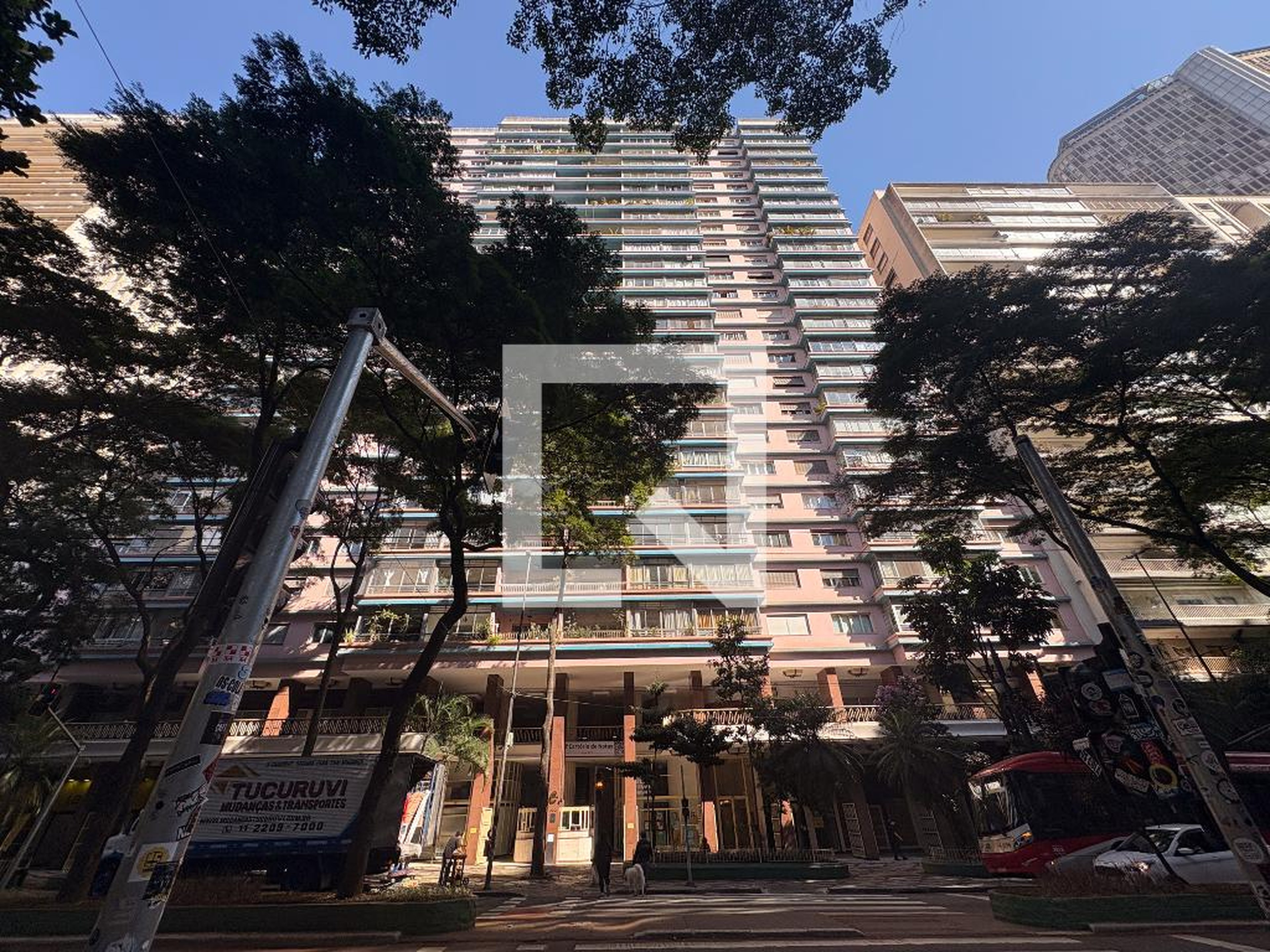 apartamento para alugar Edifício Louvre República