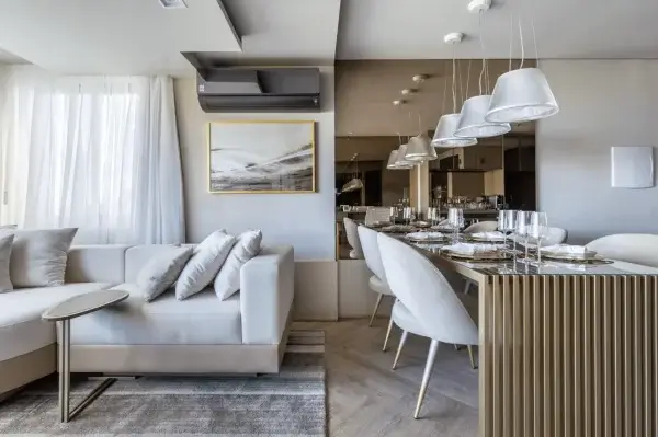 sala integrada com cozinha