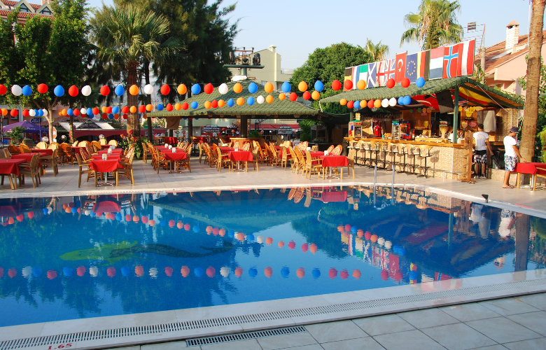 pool party adulto decoração