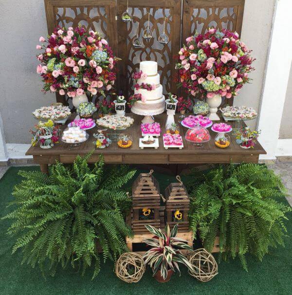 DIY mesa de bolo casamento