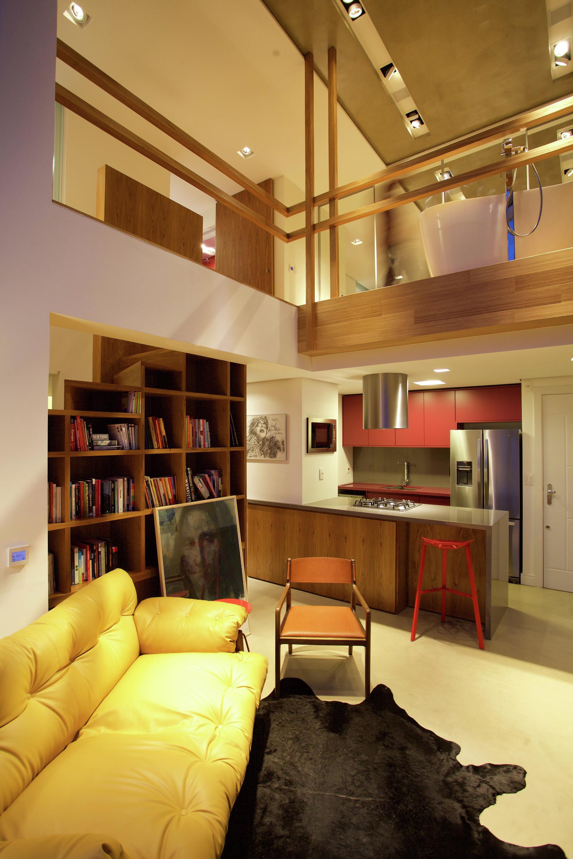 apartamento com pé direito duplo e mezanino