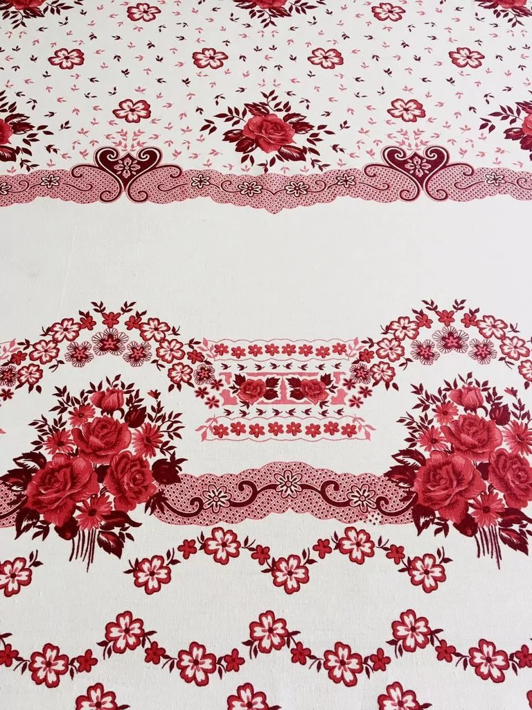 caimento da toalha de mesa